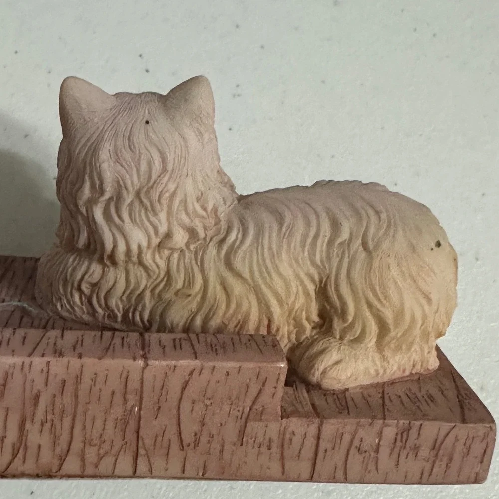 Continental Creations Yellow Persian Cat Resin Photo Frame Holder Kitschy VTG